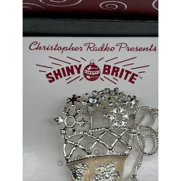 Christopher Radko shiny Brite stocking pin brooch and matching earrings - Picture 4 of 16
